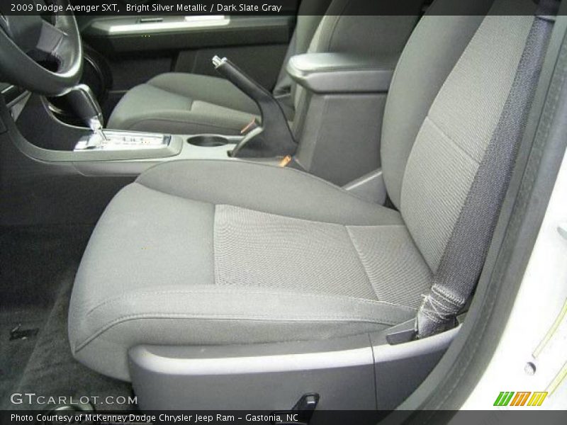 Bright Silver Metallic / Dark Slate Gray 2009 Dodge Avenger SXT