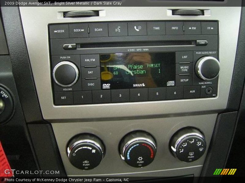 Bright Silver Metallic / Dark Slate Gray 2009 Dodge Avenger SXT