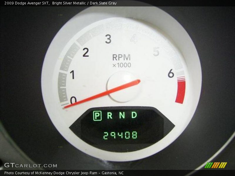 Bright Silver Metallic / Dark Slate Gray 2009 Dodge Avenger SXT