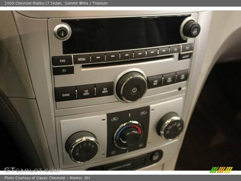 Summit White / Titanium 2009 Chevrolet Malibu LT Sedan