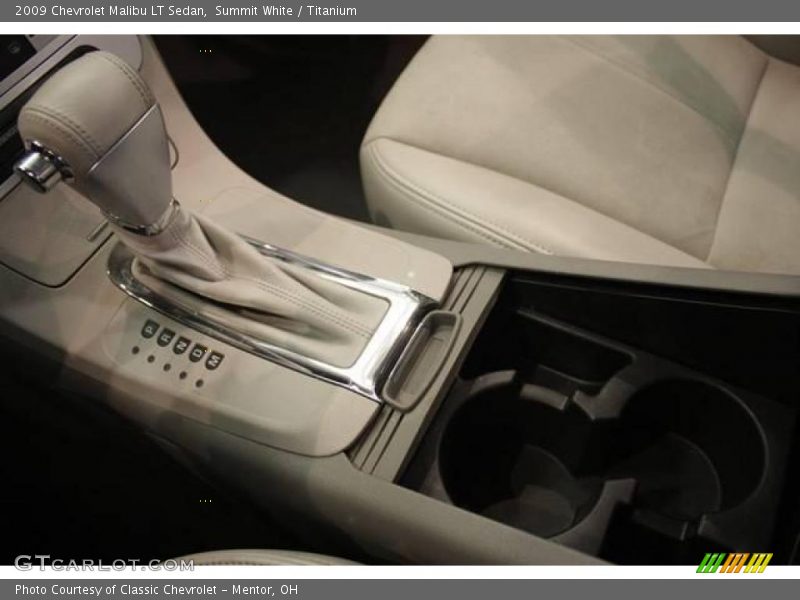 Summit White / Titanium 2009 Chevrolet Malibu LT Sedan
