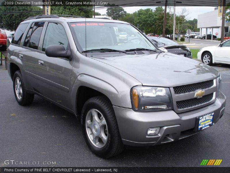 Graystone Metallic / Gray 2009 Chevrolet TrailBlazer LT 4x4