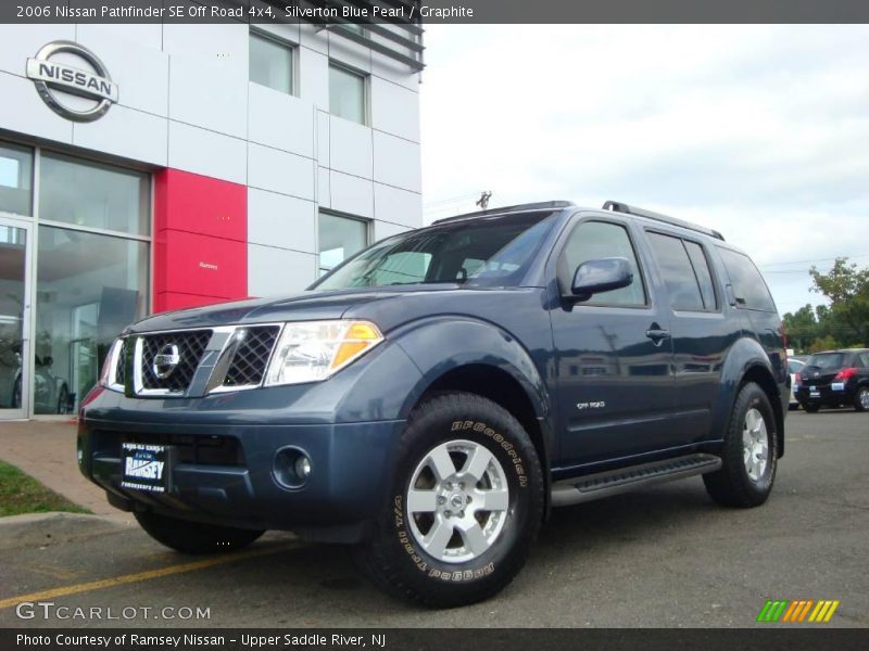 Silverton Blue Pearl / Graphite 2006 Nissan Pathfinder SE Off Road 4x4