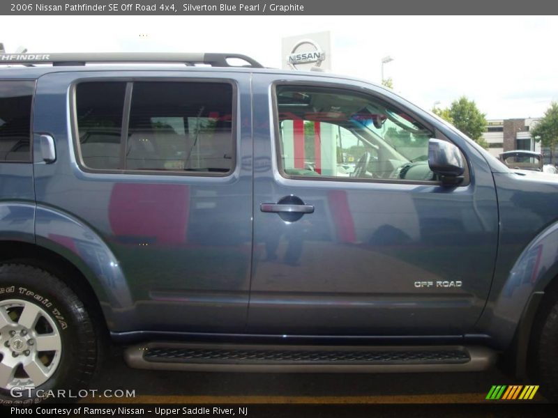 Silverton Blue Pearl / Graphite 2006 Nissan Pathfinder SE Off Road 4x4