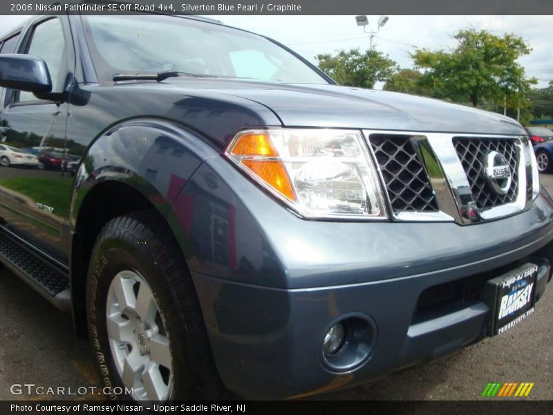 Silverton Blue Pearl / Graphite 2006 Nissan Pathfinder SE Off Road 4x4