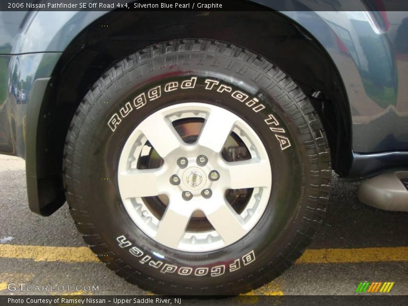 Silverton Blue Pearl / Graphite 2006 Nissan Pathfinder SE Off Road 4x4