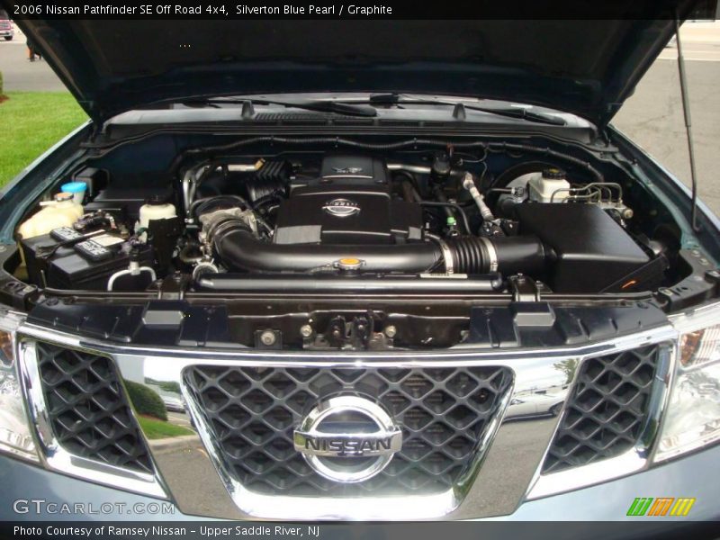 Silverton Blue Pearl / Graphite 2006 Nissan Pathfinder SE Off Road 4x4