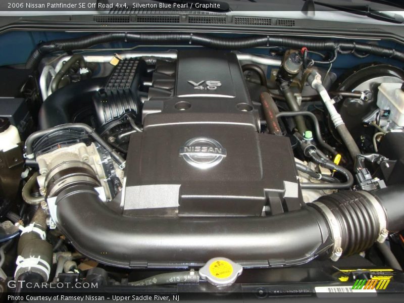 Silverton Blue Pearl / Graphite 2006 Nissan Pathfinder SE Off Road 4x4