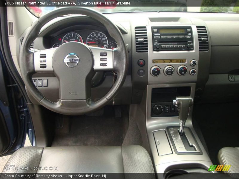 Silverton Blue Pearl / Graphite 2006 Nissan Pathfinder SE Off Road 4x4