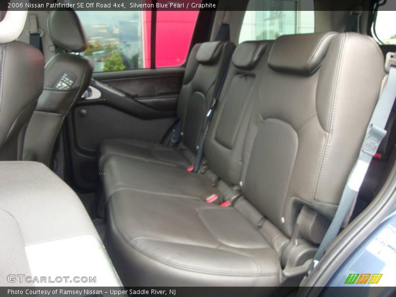 Silverton Blue Pearl / Graphite 2006 Nissan Pathfinder SE Off Road 4x4