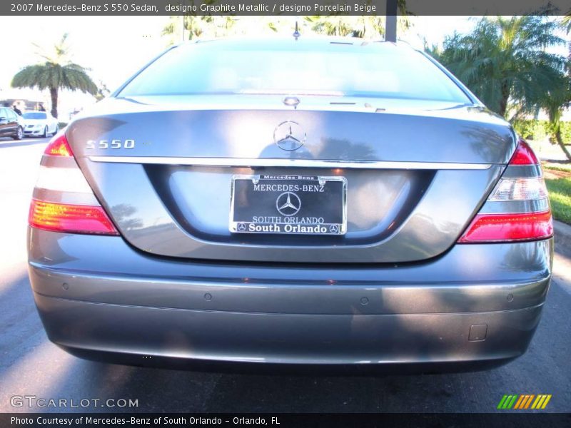 designo Graphite Metallic / designo Porcelain Beige 2007 Mercedes-Benz S 550 Sedan