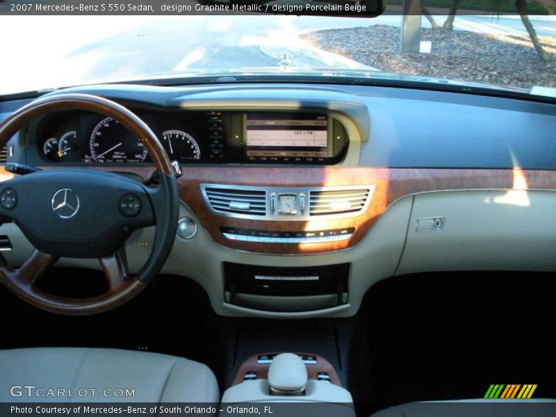 designo Graphite Metallic / designo Porcelain Beige 2007 Mercedes-Benz S 550 Sedan