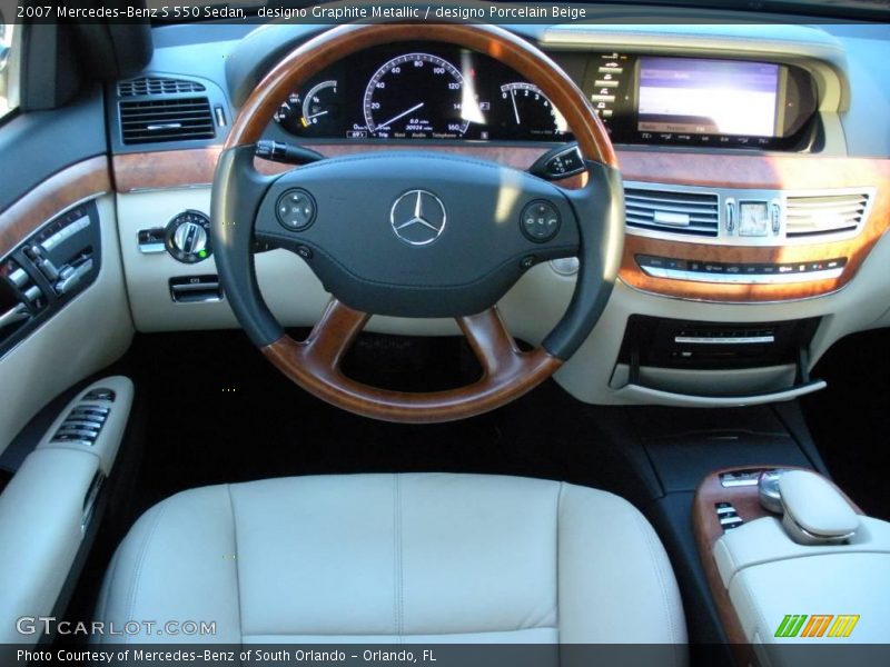 designo Graphite Metallic / designo Porcelain Beige 2007 Mercedes-Benz S 550 Sedan