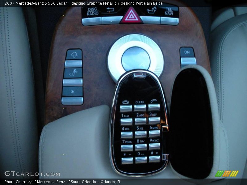 designo Graphite Metallic / designo Porcelain Beige 2007 Mercedes-Benz S 550 Sedan