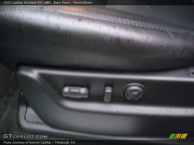 Black Raven / Ebony/Ebony 2007 Cadillac Escalade EXT AWD