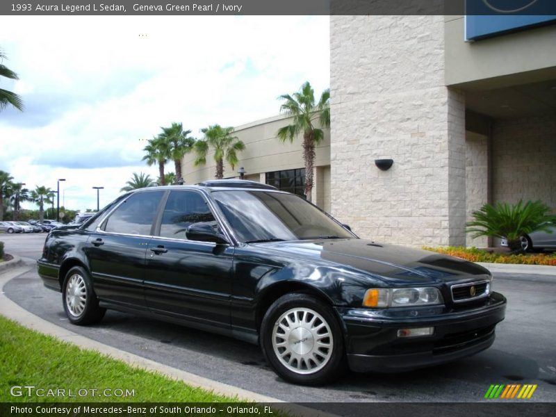 Geneva Green Pearl / Ivory 1993 Acura Legend L Sedan