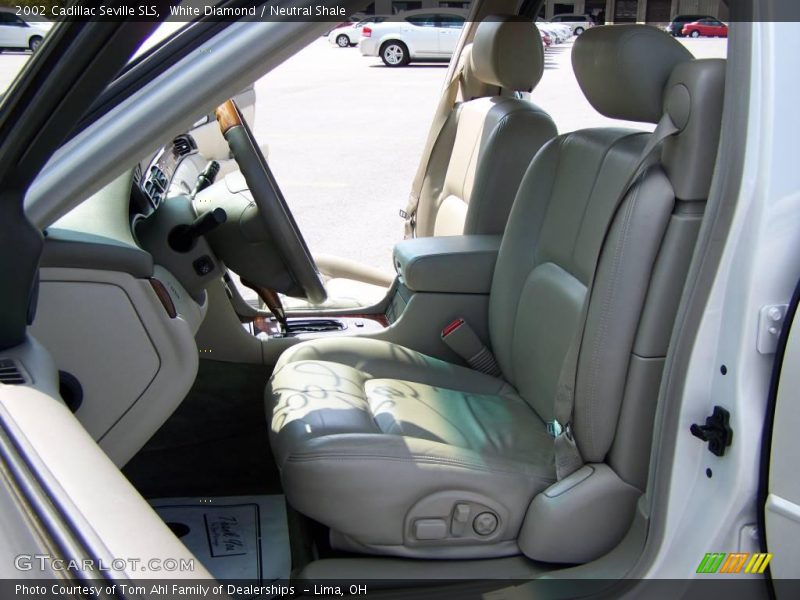 White Diamond / Neutral Shale 2002 Cadillac Seville SLS