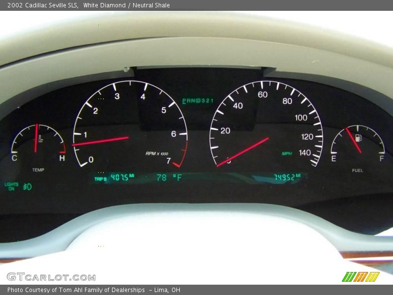 White Diamond / Neutral Shale 2002 Cadillac Seville SLS