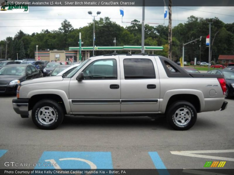 Silver Birch Metallic / Gray/Dark Charcoal 2005 Chevrolet Avalanche LS 4x4