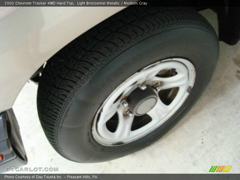 Light Bronzemist Metallic / Medium Gray 2003 Chevrolet Tracker 4WD Hard Top