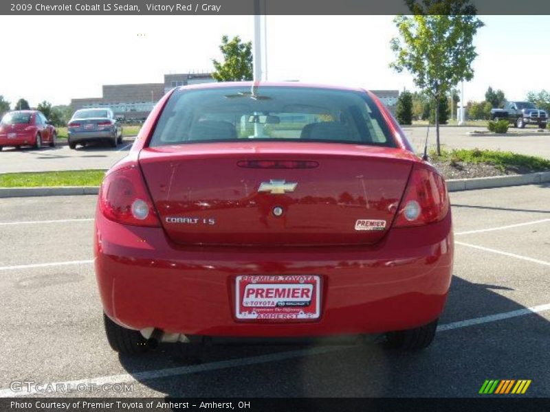 Victory Red / Gray 2009 Chevrolet Cobalt LS Sedan