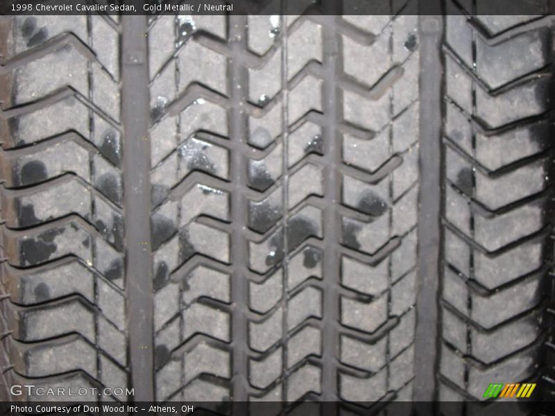 Gold Metallic / Neutral 1998 Chevrolet Cavalier Sedan
