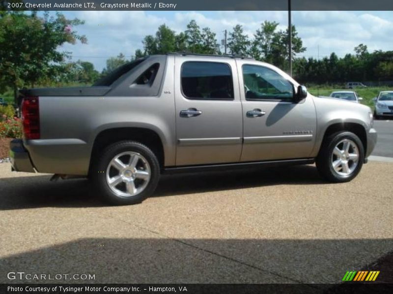 Graystone Metallic / Ebony 2007 Chevrolet Avalanche LTZ