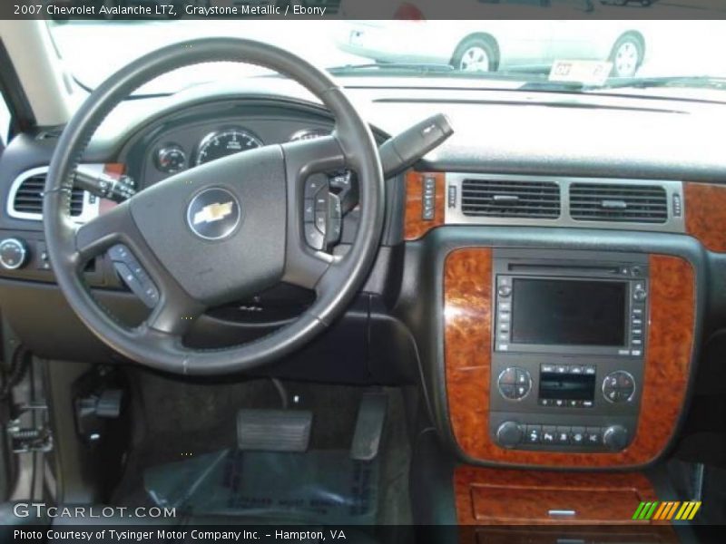 Graystone Metallic / Ebony 2007 Chevrolet Avalanche LTZ