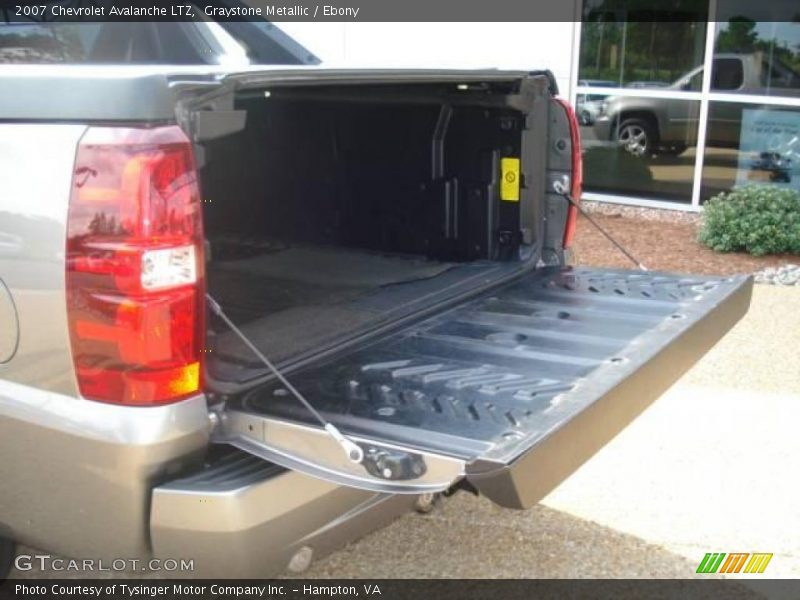 Graystone Metallic / Ebony 2007 Chevrolet Avalanche LTZ