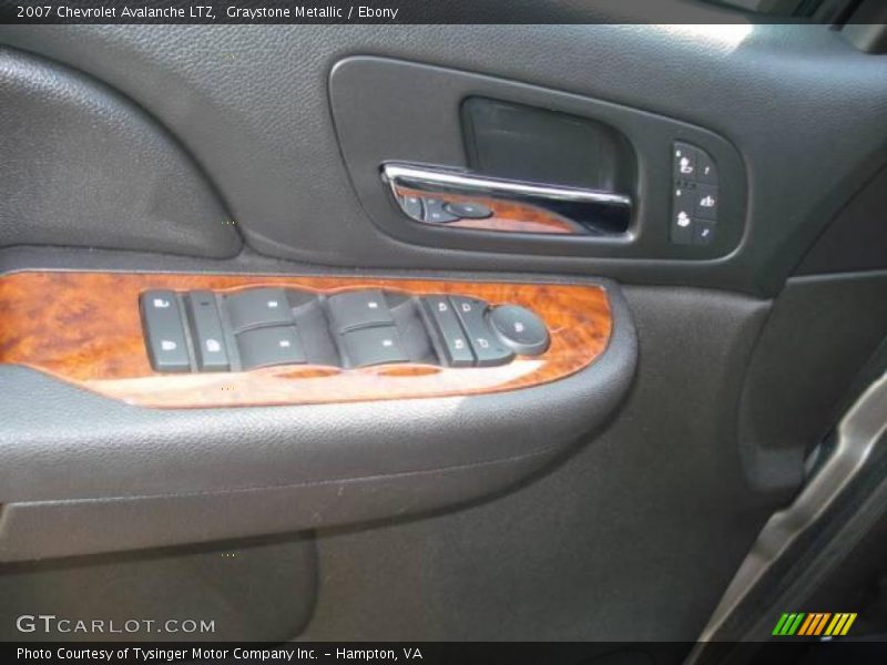 Graystone Metallic / Ebony 2007 Chevrolet Avalanche LTZ