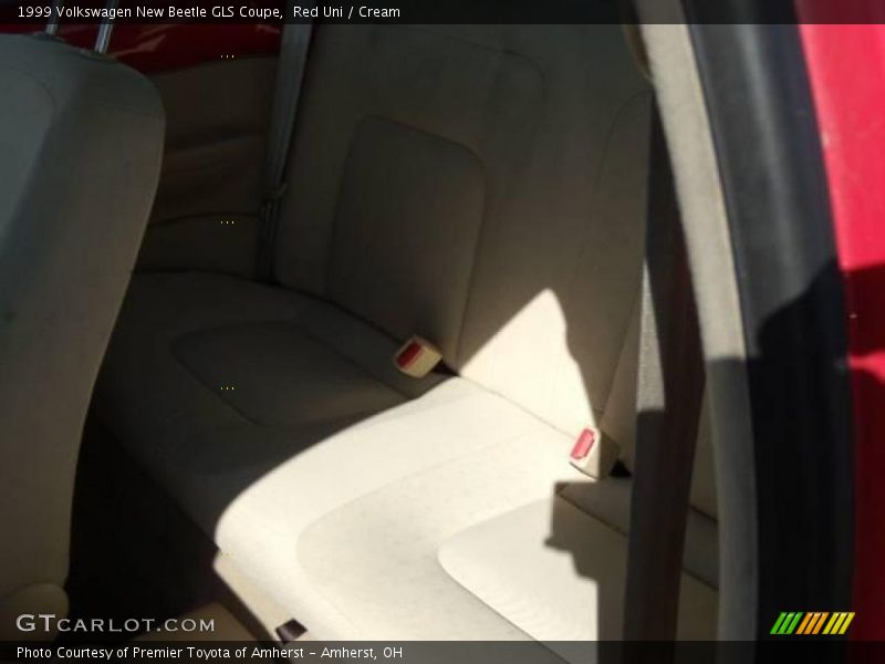 Red Uni / Cream 1999 Volkswagen New Beetle GLS Coupe