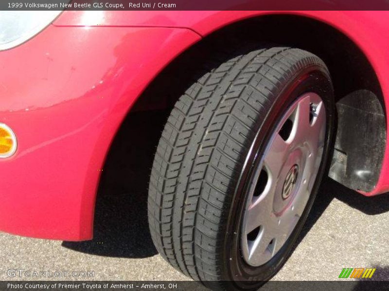 Red Uni / Cream 1999 Volkswagen New Beetle GLS Coupe