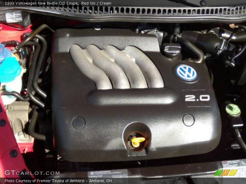 Red Uni / Cream 1999 Volkswagen New Beetle GLS Coupe