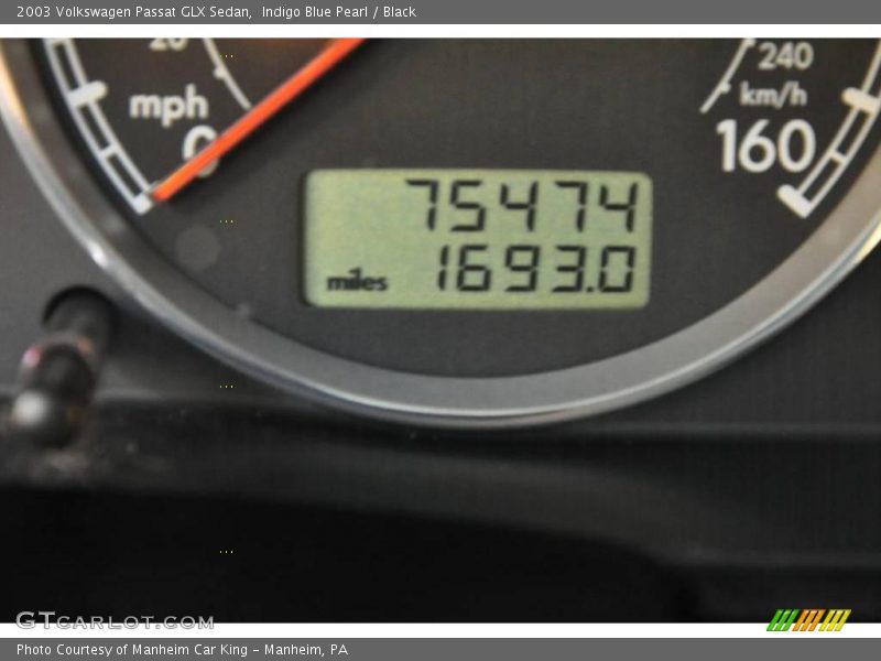 Indigo Blue Pearl / Black 2003 Volkswagen Passat GLX Sedan