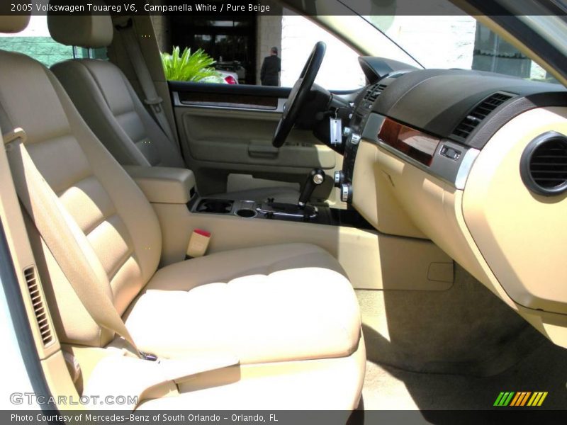 Campanella White / Pure Beige 2005 Volkswagen Touareg V6