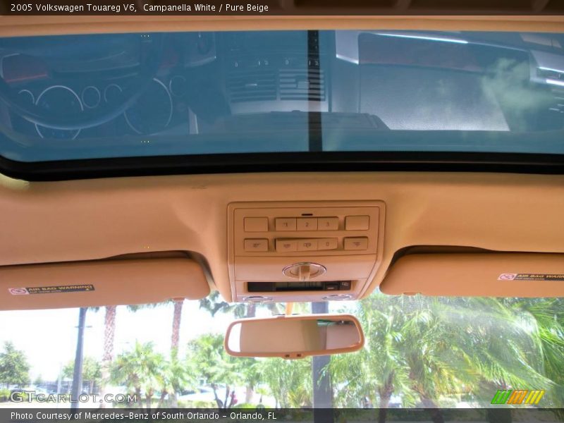 Campanella White / Pure Beige 2005 Volkswagen Touareg V6
