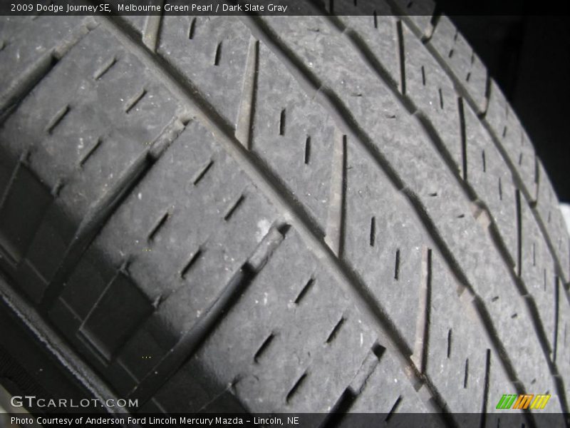 Melbourne Green Pearl / Dark Slate Gray 2009 Dodge Journey SE