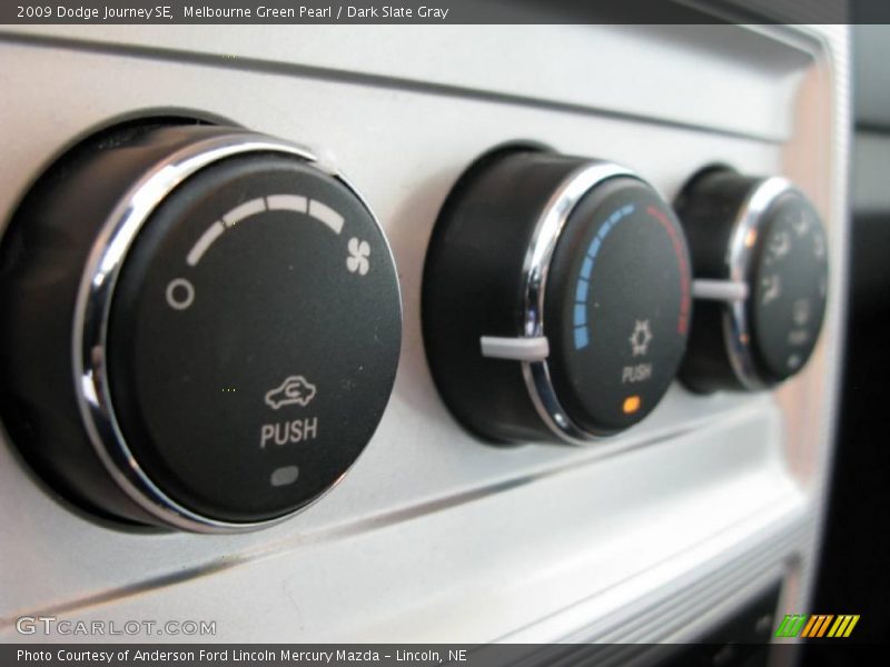 Melbourne Green Pearl / Dark Slate Gray 2009 Dodge Journey SE