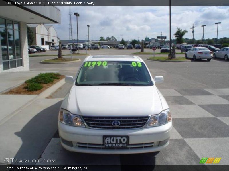 Diamond White Pearl / Ivory 2003 Toyota Avalon XLS