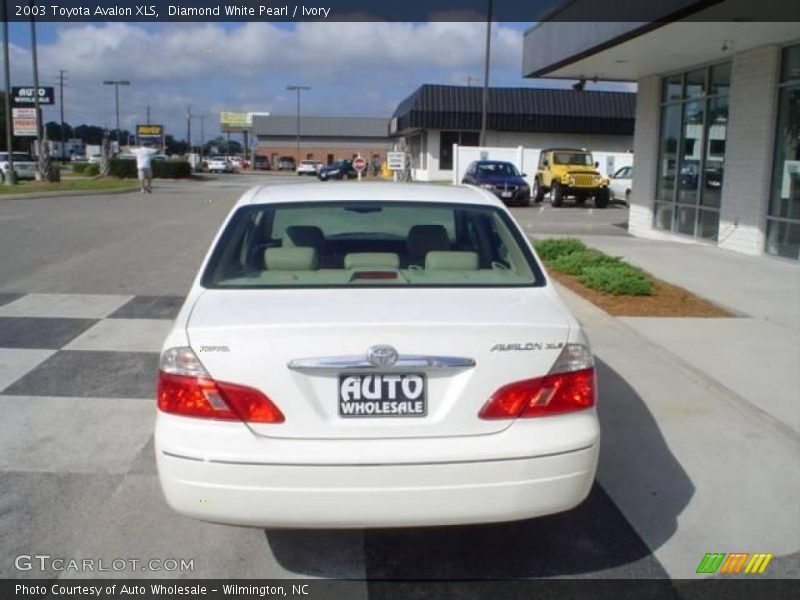 Diamond White Pearl / Ivory 2003 Toyota Avalon XLS