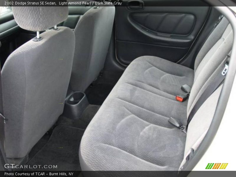 Light Almond Pearl / Dark Slate Gray 2002 Dodge Stratus SE Sedan