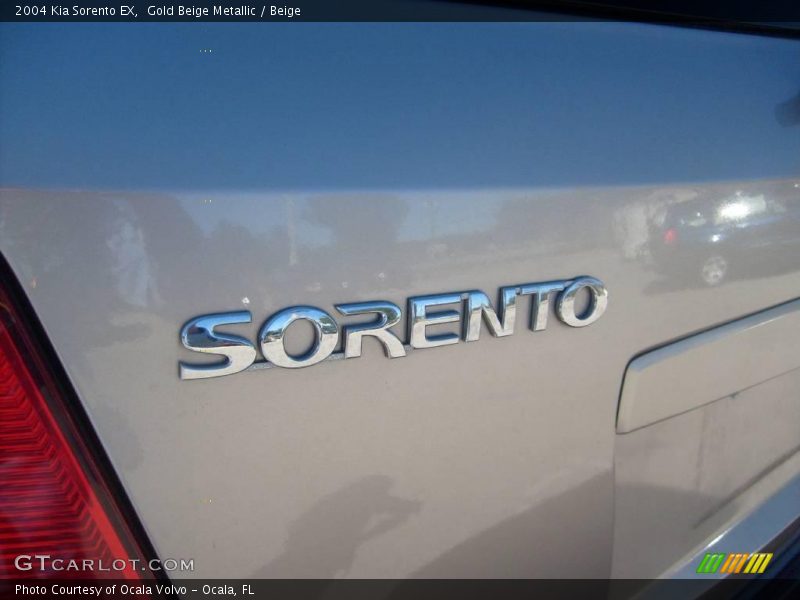 Gold Beige Metallic / Beige 2004 Kia Sorento EX
