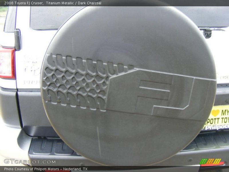 Titanium Metallic / Dark Charcoal 2008 Toyota FJ Cruiser