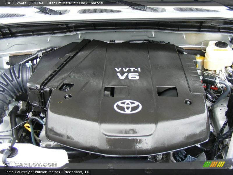 Titanium Metallic / Dark Charcoal 2008 Toyota FJ Cruiser