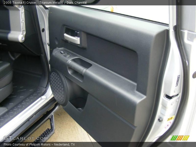 Titanium Metallic / Dark Charcoal 2008 Toyota FJ Cruiser