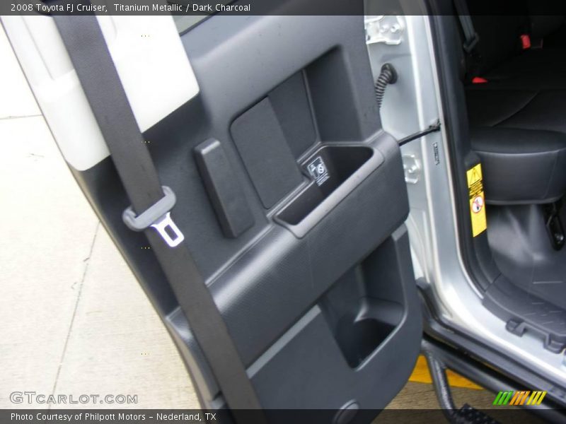 Titanium Metallic / Dark Charcoal 2008 Toyota FJ Cruiser