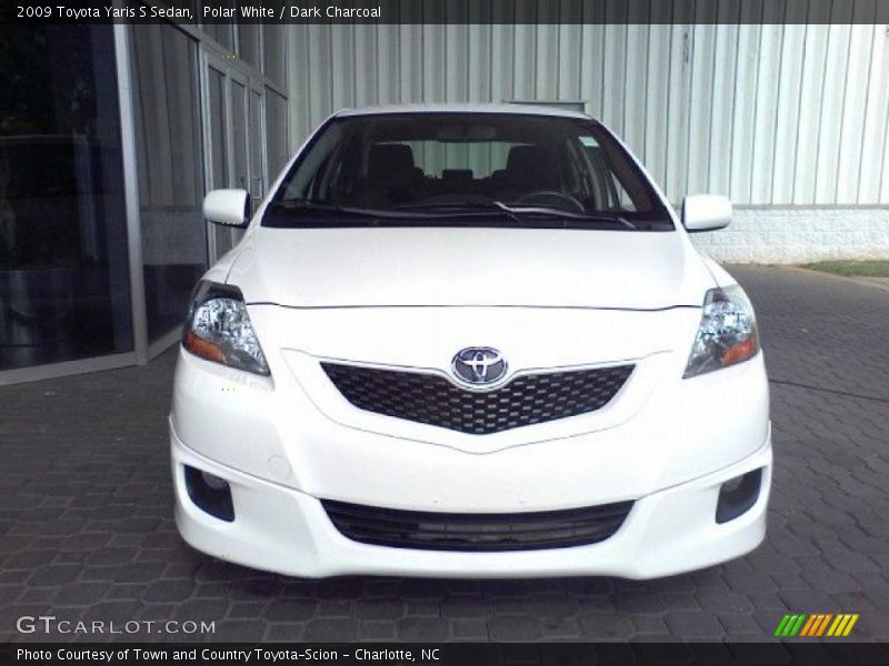 Polar White / Dark Charcoal 2009 Toyota Yaris S Sedan