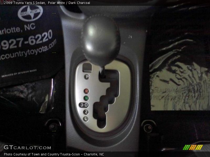 Polar White / Dark Charcoal 2009 Toyota Yaris S Sedan