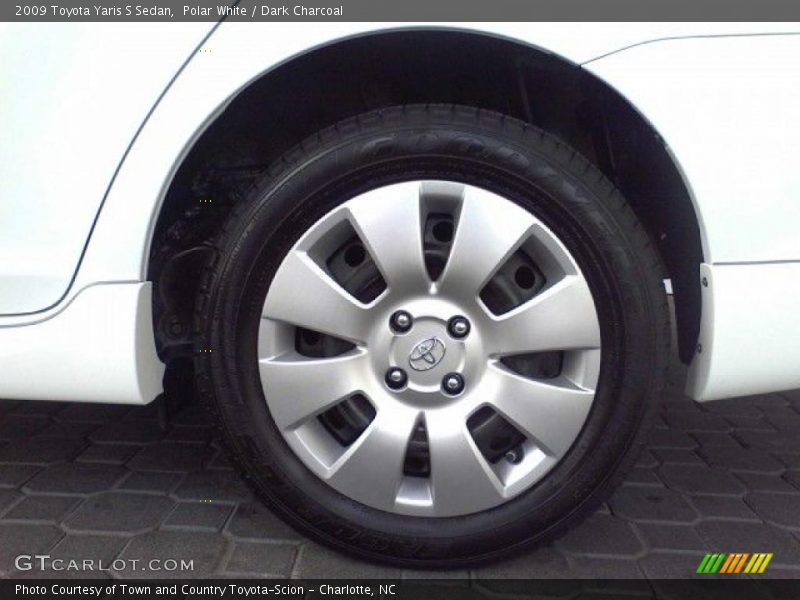 Polar White / Dark Charcoal 2009 Toyota Yaris S Sedan
