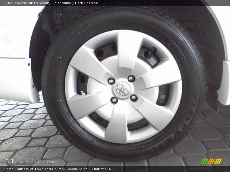 Polar White / Dark Charcoal 2009 Toyota Yaris S Sedan